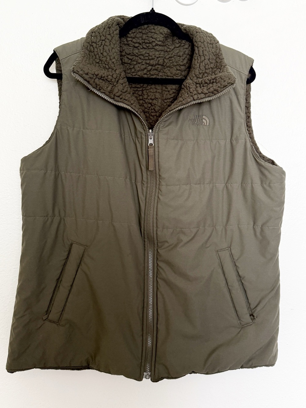 The North Face Reversible Sherpa Puffer Vest Olive Green Teddy Fleece XL - Picture 1 of 10